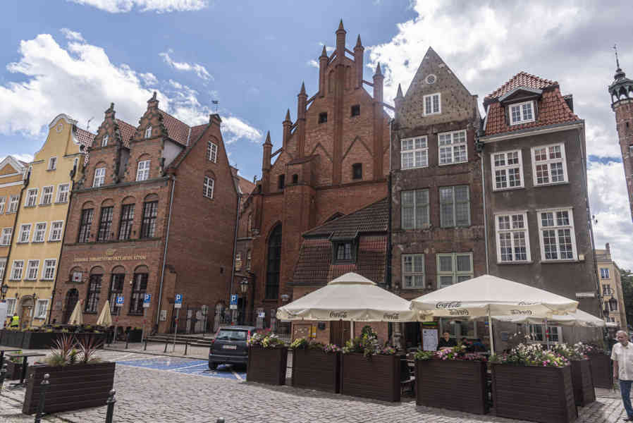 Polonia - Gdansk 013 - calle Dlugi Targ o Mercado Largo.jpg